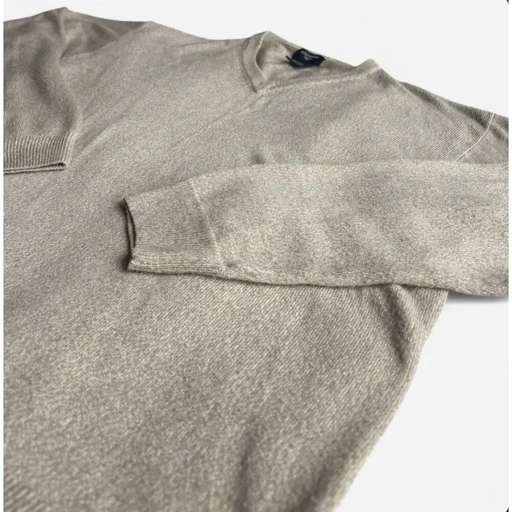 Dockers Men's V-Neck Sweater